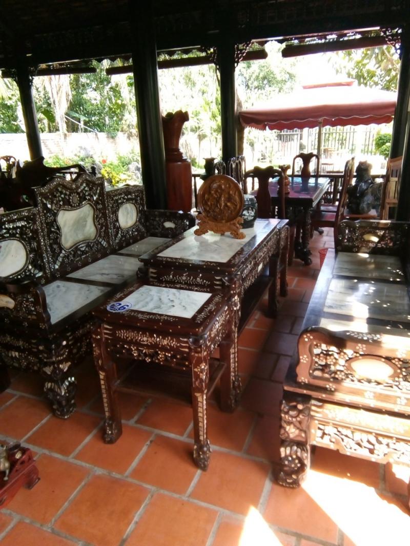 Trường kỷ cẩn ốc